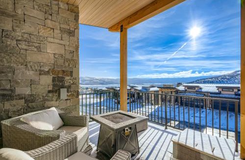 Park City House | Luxurious 4-Bedroom RetreatClose to Deer Valley East Village 1936 home