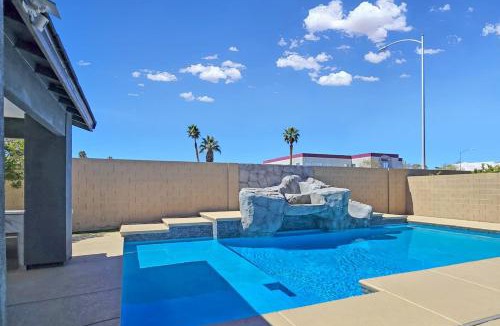 Spring Valley House | Luxurious 4BR, Firepit and Pool!