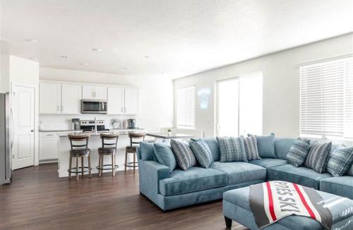 Park City House | Luxurious 7-BR Family Retreat w/Hot Tub + Games!