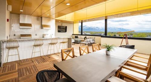 Downtown Salt Lake City House | Luxurious New Condo in Downtown SLC