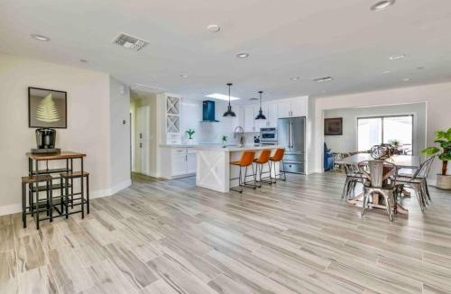Scottsdale Estates Ten House | Luxurious Old Town Remodel Home W Heated Pool