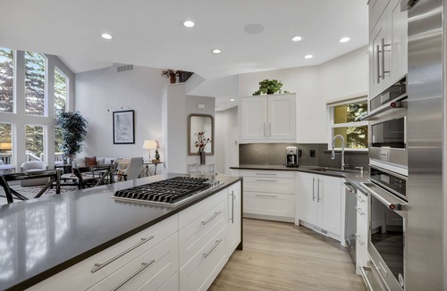 Edwards House | Luxury 4-Bedroom Home Close to Slopes with On-site Hot Tub by RedAwning