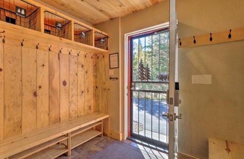Winter Park House | Luxury 4 BR Cabin: 2 King Suites on Shuttle Route