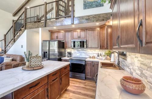 Keystone House | Luxury Black Hills Chalet with Hot Tub Near Mount Rushmore, Keystone SD