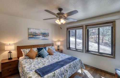 Keystone House | Luxury Black Hills Chalet with Hot Tub Near Mount Rushmore, Keystone SD