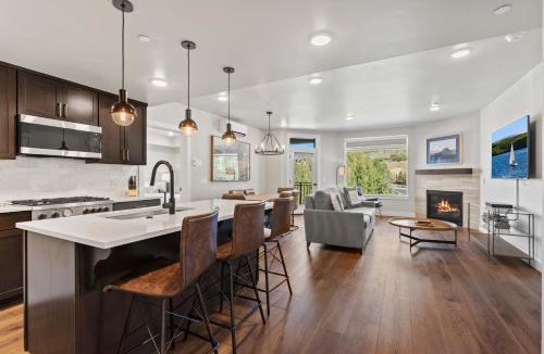 Park City Apartment | Luxury Black Rock Resort Suite Unit A