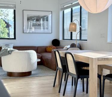 Fraser House | Luxury Chalet 851 I Great Views I Best Price I Discounted Attractions