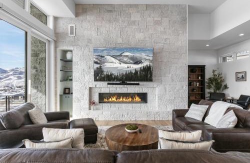 Park City House | Luxury Deer Valley East Village Home Hot Tub 6BR home