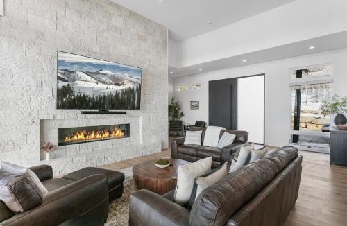 Park City House | Luxury Deer Valley East Village Home Hot Tub 6BR home