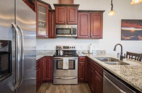 Moab Apartment | Luxury Downtown Rental - La Dolce Vita Villas #2