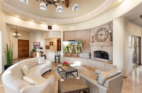 Canyon Ridge Estates House | Luxury Estate with Pool Desert Views & Casita