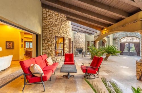 Canyon Ridge Estates House | Luxury Estate with Pool Desert Views & Casita