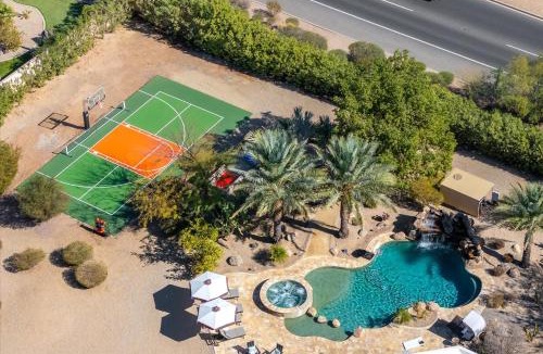 Paradise View Estates House | Luxury Family Getaway Pool Games Sauna More