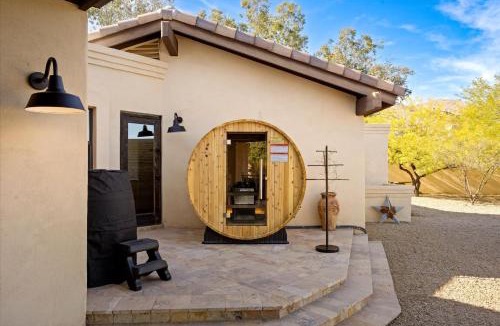 Paradise View Estates House | Luxury Family Getaway Pool Games Sauna More
