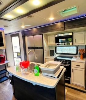 Nampa Apartment | Luxury Glamping near Idaho Event Center in Nampa
