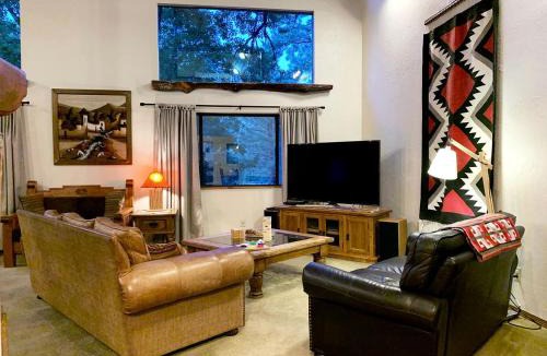 Kachina Village House | Luxury Hilltop Cabin Rental with Hot Tub Overlooking Forest in Flagstaff, Arizona