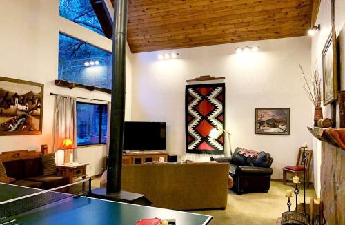 Kachina Village House | Luxury Hilltop Cabin Rental with Hot Tub Overlooking Forest in Flagstaff, Arizona