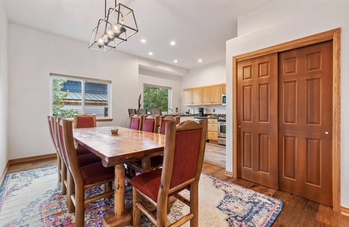 Frisco House | Luxury Home-Walk to everything in Frisco. Hot tub, ski, fireplace 3BD, 3.5BA