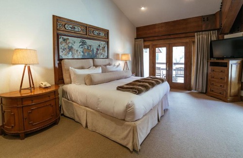 Deer Valley Hotel | Luxury King Room Hotel Room