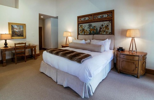 Deer Valley Hotel | Luxury King Room Hotel Room