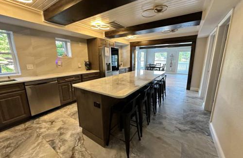 Osage Beach House | Luxury Lakefront Home with Private Dock 5BR5BA
