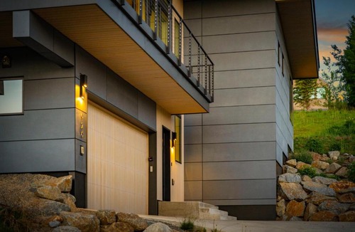 Mount Crested Butte House | Luxury Modern Home Walk to Lifts Ski Trails