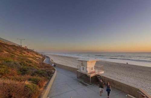 Carlsbad Apartment | Luxury Ocean Views & Steps To The Sand - Tower 36 Lower Condo Unit