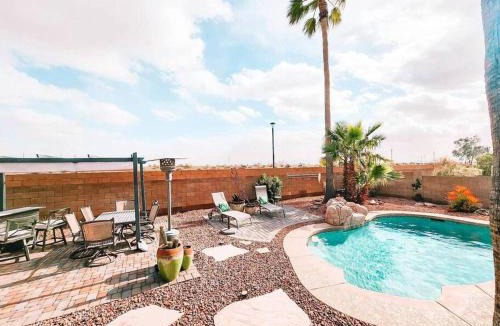 Avondale Villa | Luxury Pool Home! Amazing Back Yard Oasis