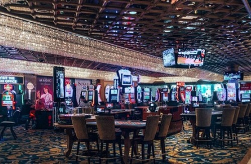 Winchester Hotel | Luxury Resort & Casino