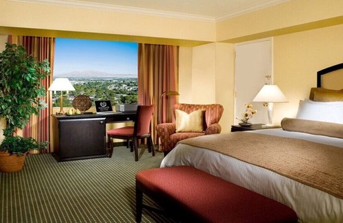 Las Vegas House | Luxury Resort & Casino