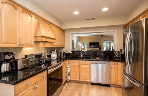 Biltmore Courts House | Luxury Townhouse in the Biltmore Estates on the golf course .