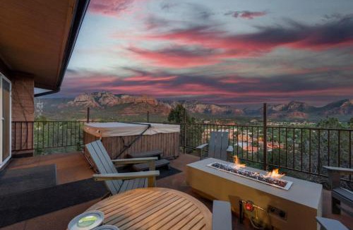 Uptown Sedona House | Luxury Uptown home with Views and Hot Tub