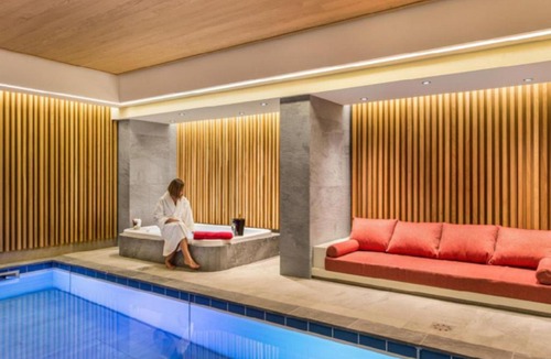 Mountain Valley Villa | Luxury Vacation in Mountain