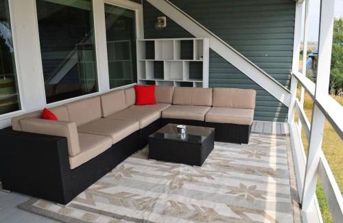 Garden City House | Majestic Cabin overlooking the Lake!