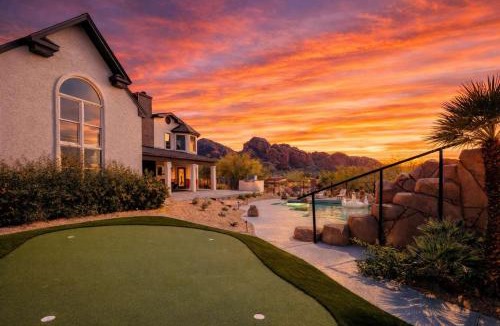 Paradise Hills House | Majestic Mountain Mansion-Pool -Spa & Guest House