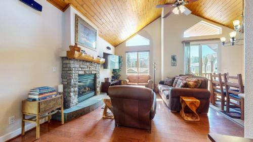 Mammoth Lakes Apartment | Mammoth Gateway Village #7 condo