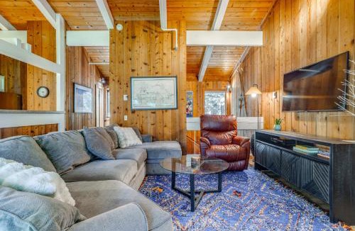 Mammoth Lakes House | Mammoth Lakes Vacation Rental: 1 Mi to Ski Area!
