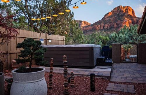 Sedona House | Mammoth Rock Splendor Family Home-Close to town, Huge Spa & Game Room