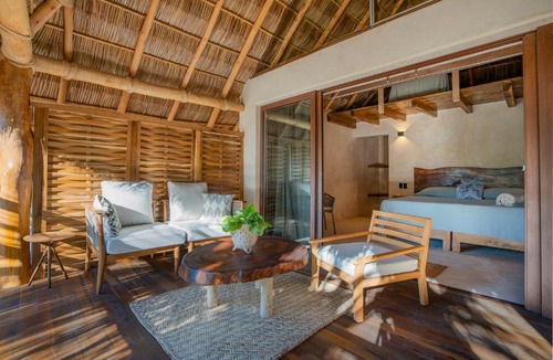 Boca de Iguanas Hotel | Mangle Rojo Palafitos