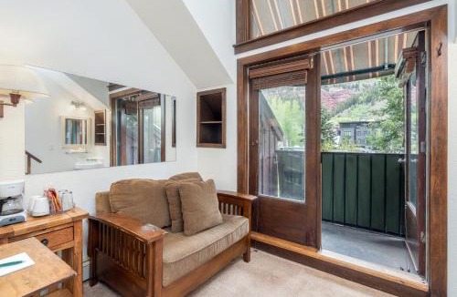 Telluride Hotel | Manitou Lodge 9 by Alpine Lodging Telluride