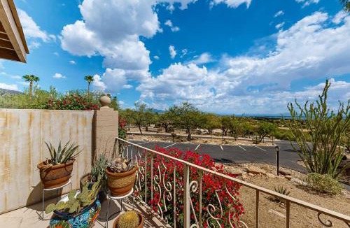 Mission Hills Townhomes House | Manzanita Casita