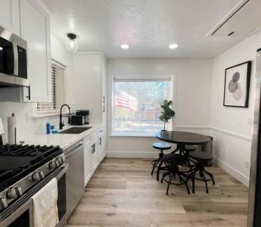 Sugarloaf House | Maple Reserve