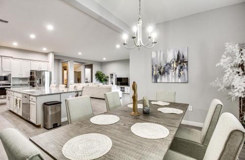 Tucson House | Marana Home w/Pool Access & Mountain Views!