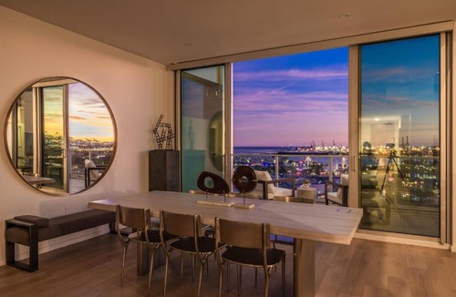 Waterfront Apartment | @ Marbella Lane - Luxurious 3BR Penthouse