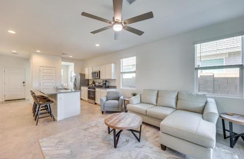 Maricopa House | Maricopa Home w/Putting Green & Covered Patio!