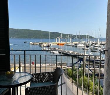 Pricelje Apartment | Marina View