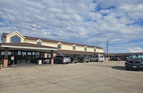 Marysville Hotel | Marysville Surf Motel Kansas US 77
