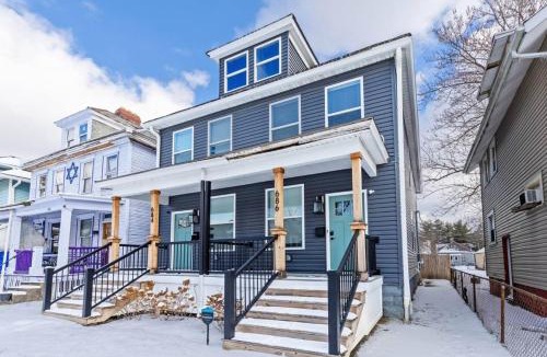 Livingston Park House | Massive home downtown with Hot Tub