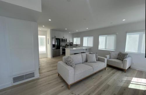 Sand Section Apartment | MB Modern Sand Section Sea View