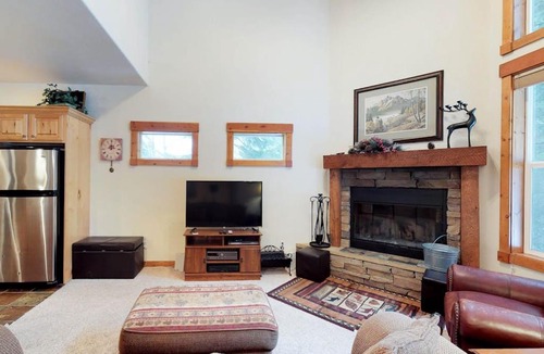 McCall House | McCall Golf Condo - Pool Courts & Patio